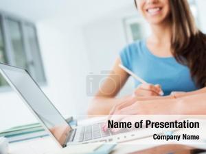  PowerPoint Template