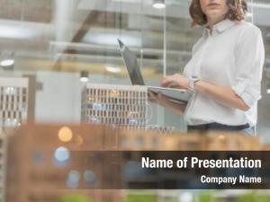  PowerPoint Template