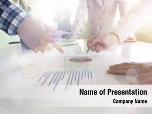  PowerPoint Template