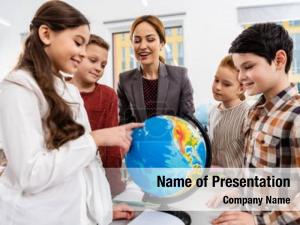  PowerPoint Template