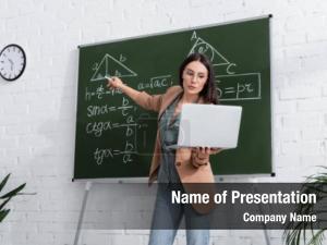  PowerPoint Template