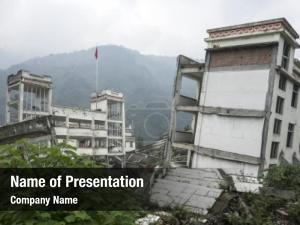 Danos em edifícios no terremoto de Wenchuan, China