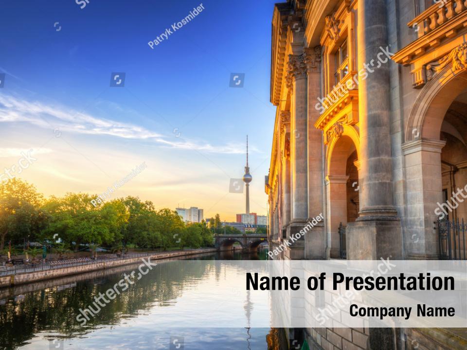 Berlin cathedral in the in twilight PowerPoint Template Berlin