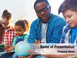  PowerPoint Template