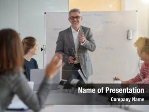  PowerPoint Template