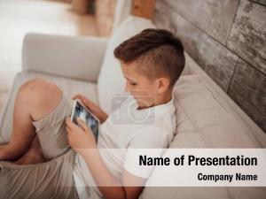  PowerPoint Template