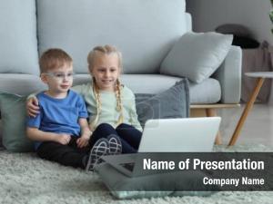  PowerPoint Template